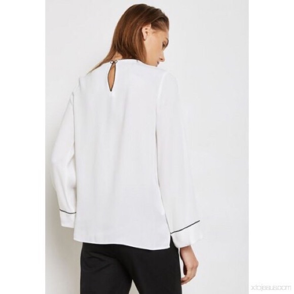 White blouse with large sleeves from Mango NWT - Picture 3 of 4